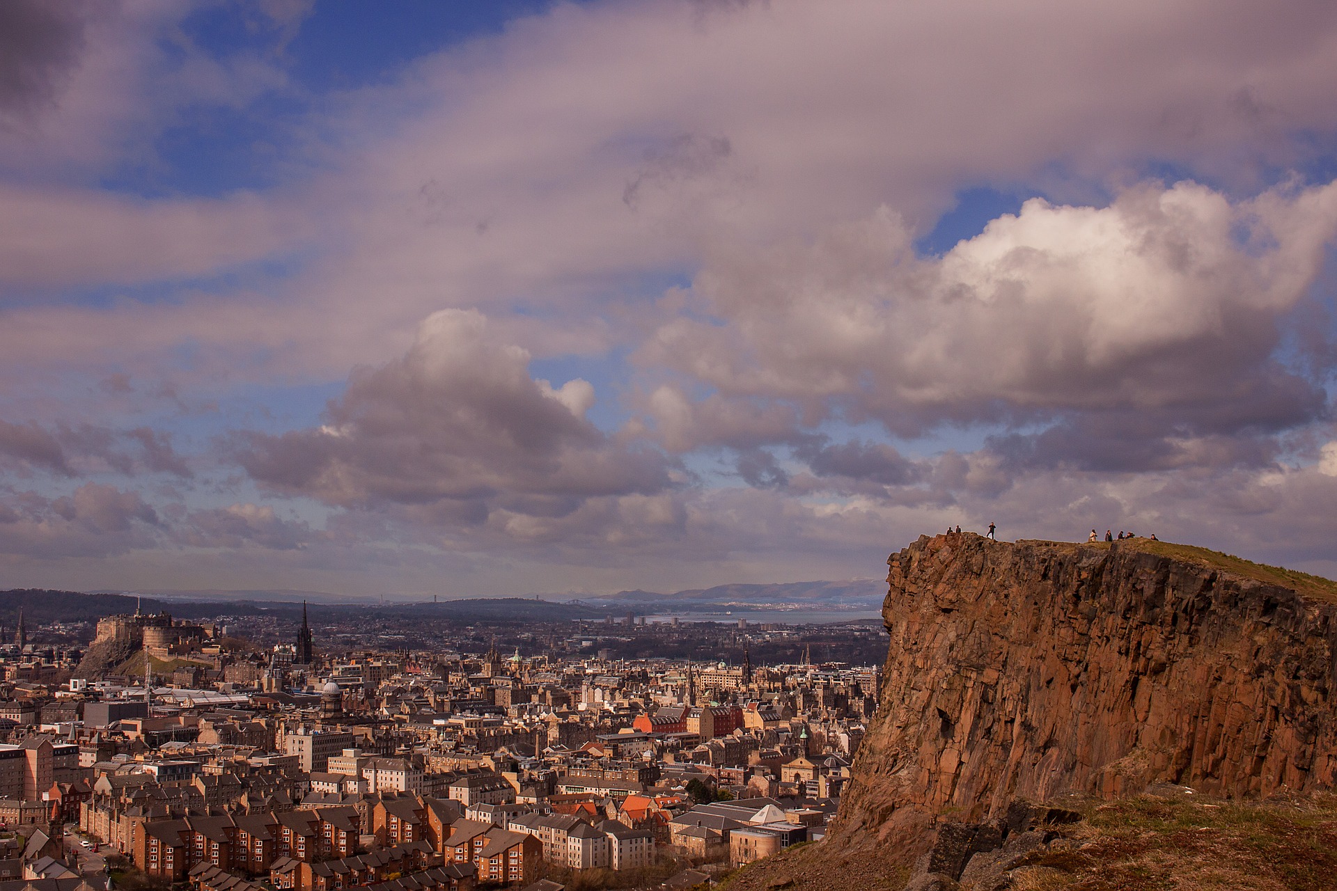 Youth and Urban Nature - IUCN Urban Alliance